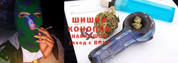 твердый Строитель